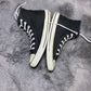 Converse ( Size 42 / 8.5 )