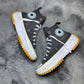 Converse ( Size 41 / 7.5 )