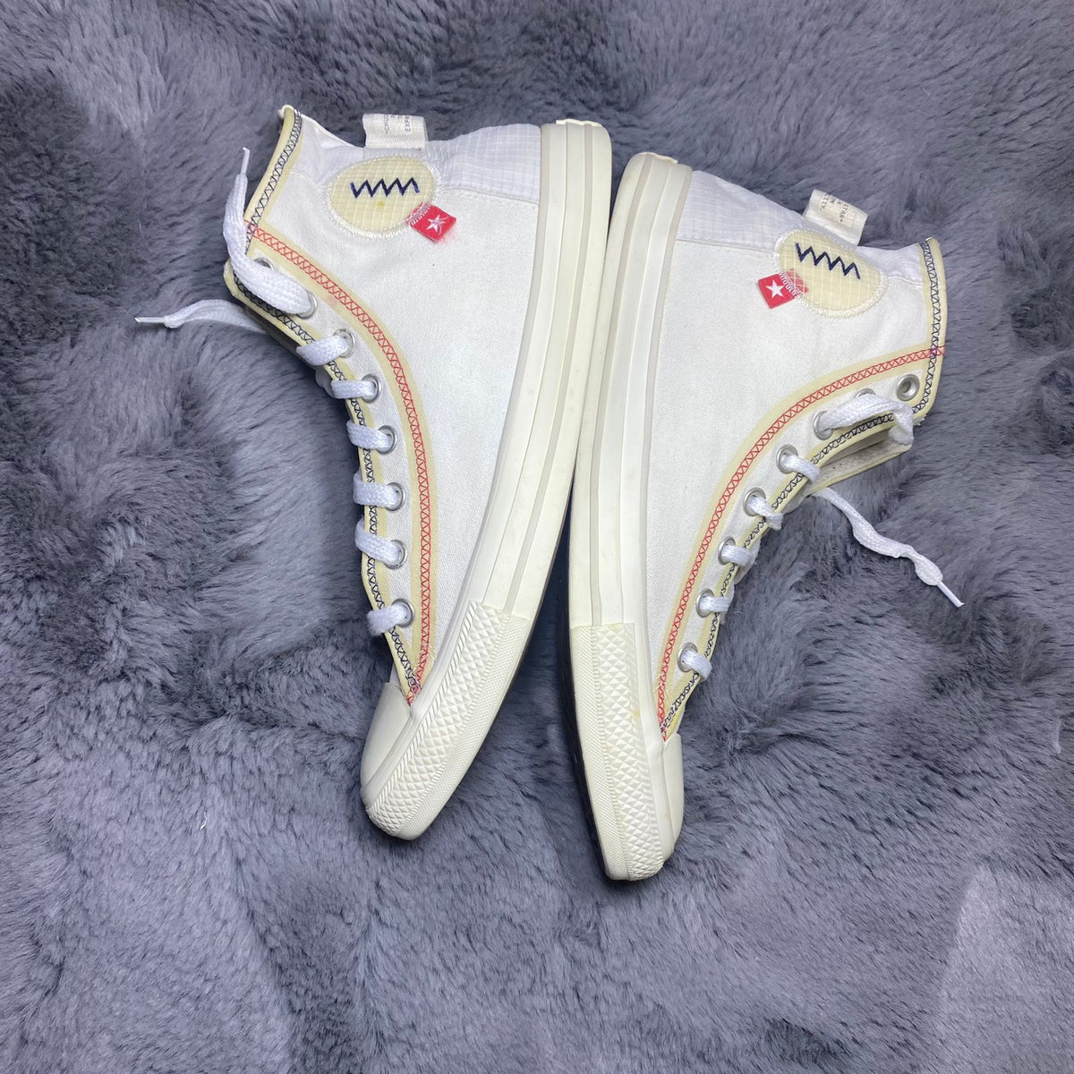 Converse ( Size 44.5-45 / 10.5 - 11 )