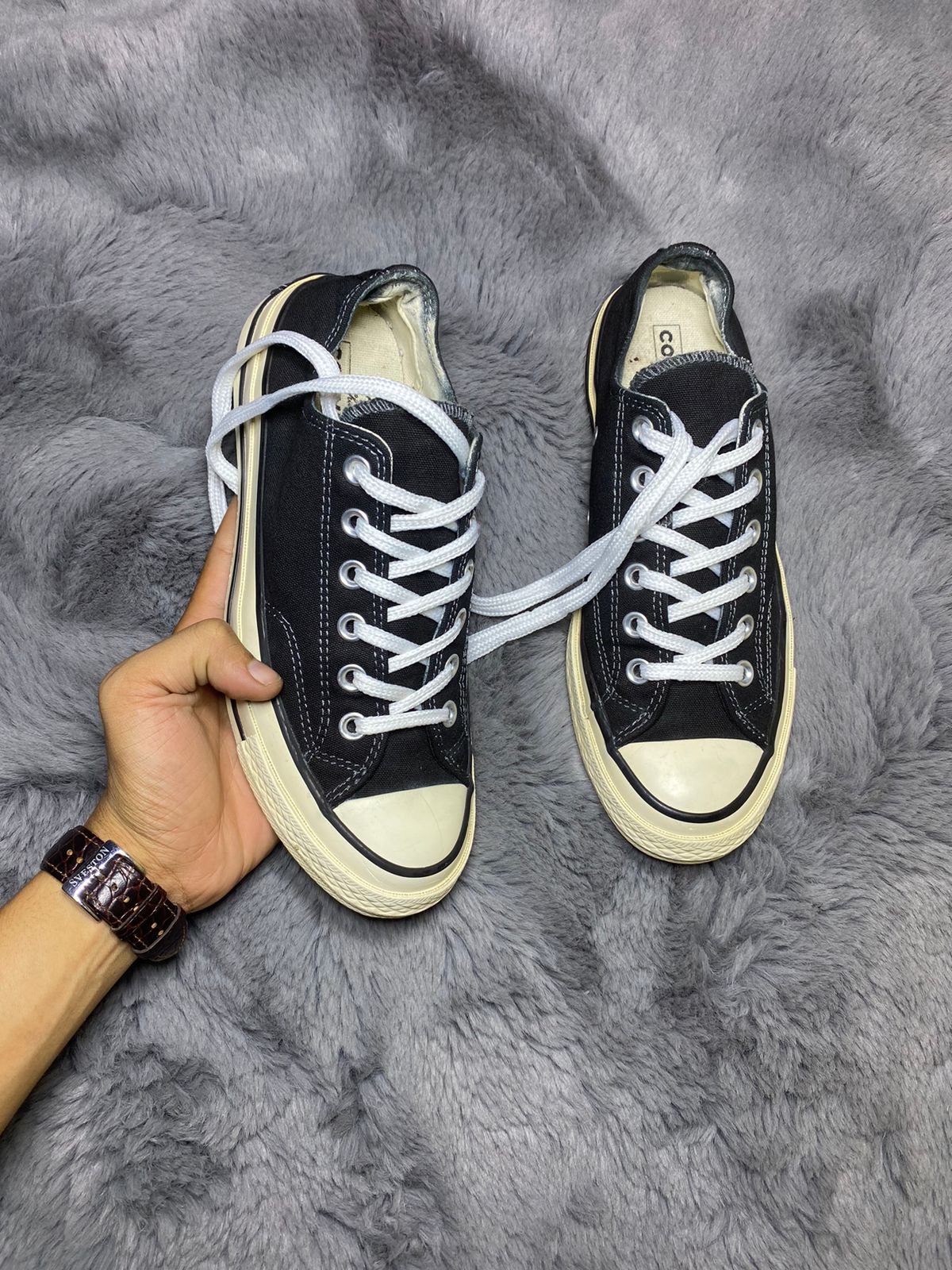 Converse ( Size 39.5 - 40 / 6.5 )