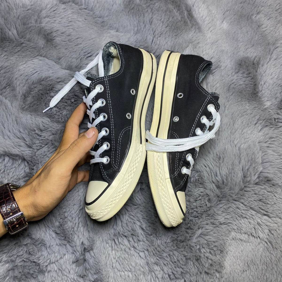 Converse ( Size 39.5 - 40 / 6.5 )