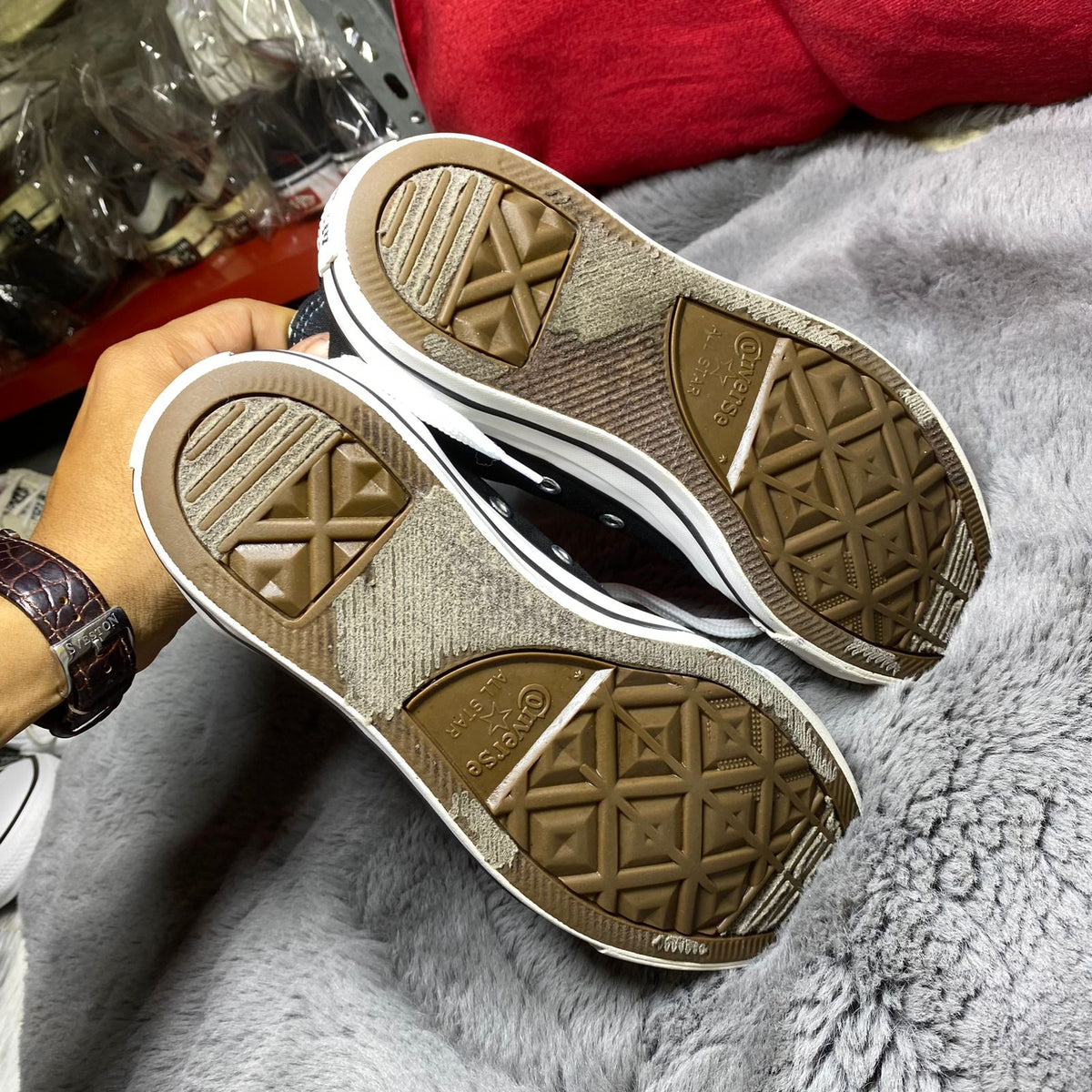Converse ( Size 39 / 6 )