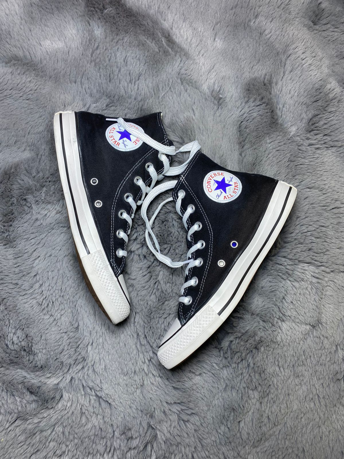 Converse ( Size 39 / 6 )