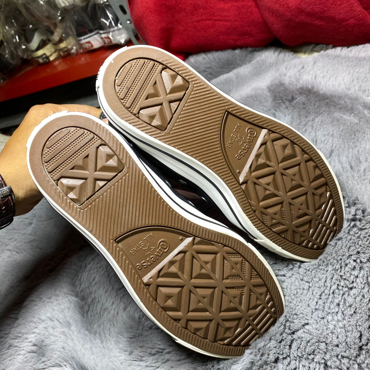 Converse ( Size 39 / 6 )