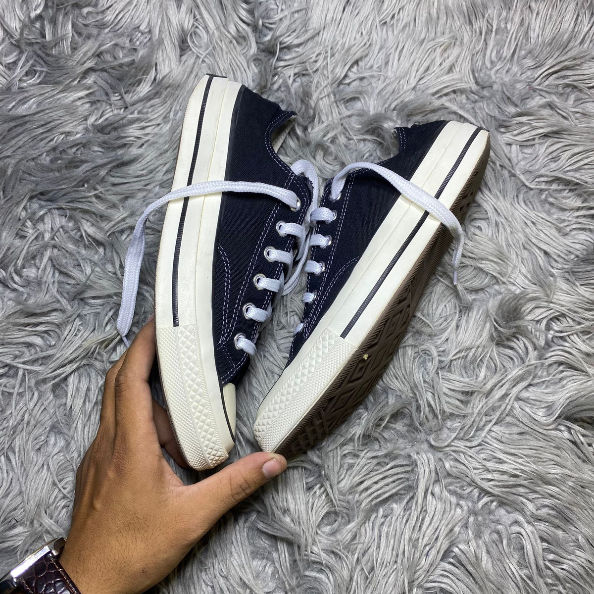 Converse ( Size 41 / 7.5 )