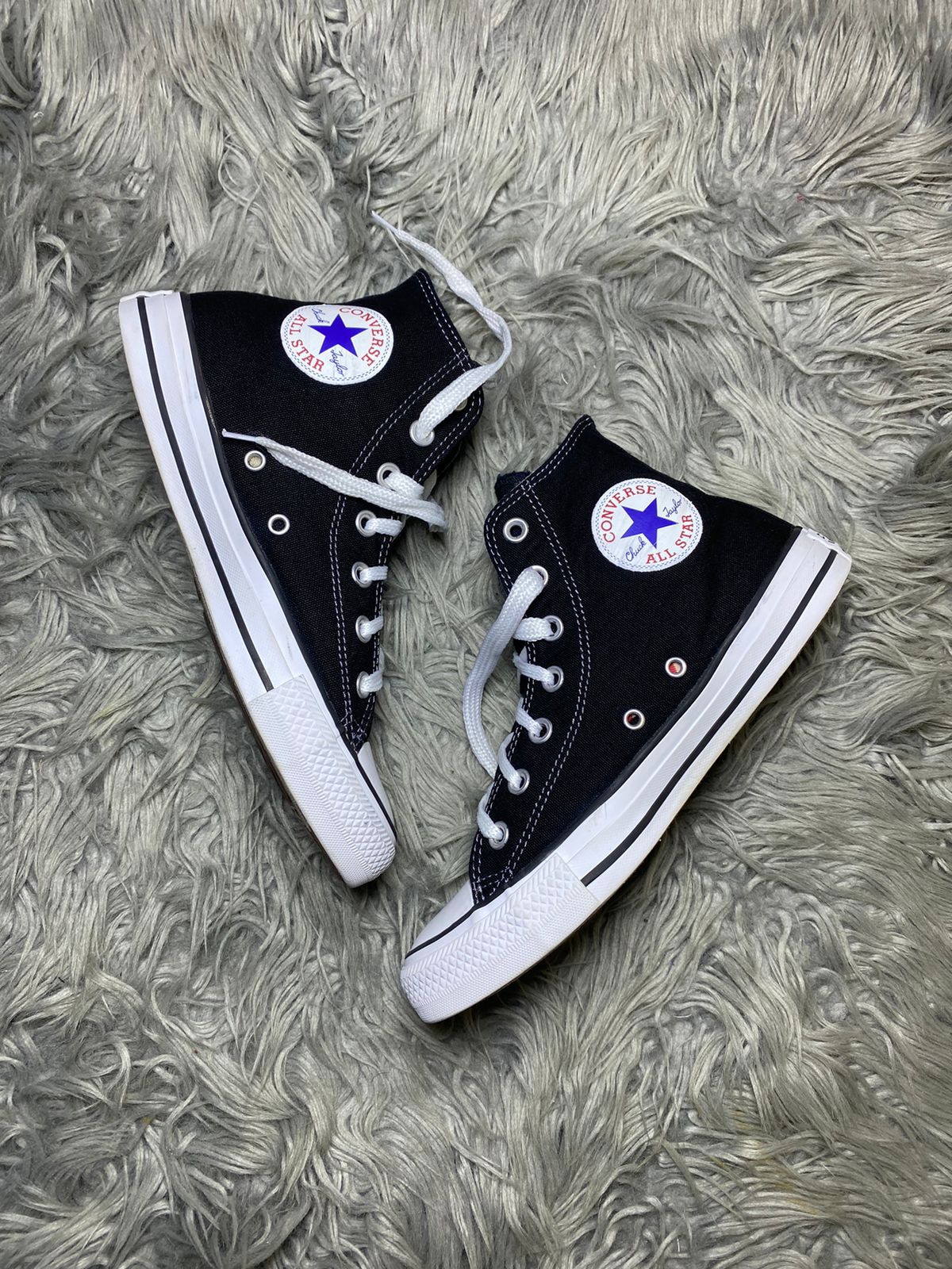 Converse ( Size 39 / 6 )