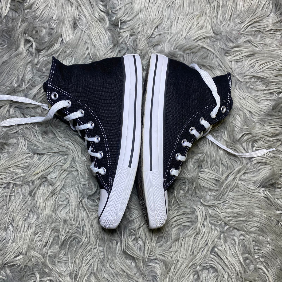 Converse ( Size 39 / 6 )