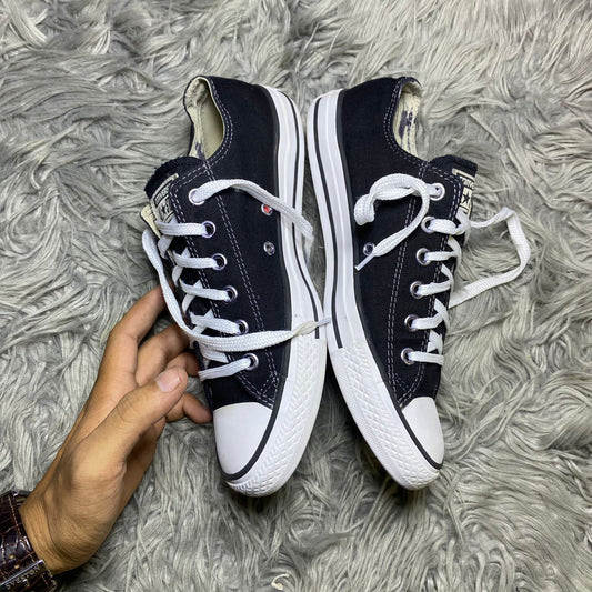 Converse ( Size 40 / 7 )