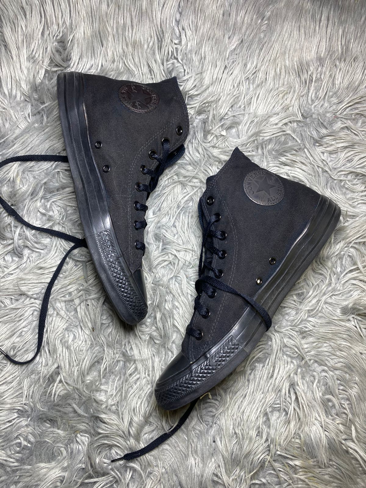CONVERSE ( Size 46.5-47 / 11.5 )