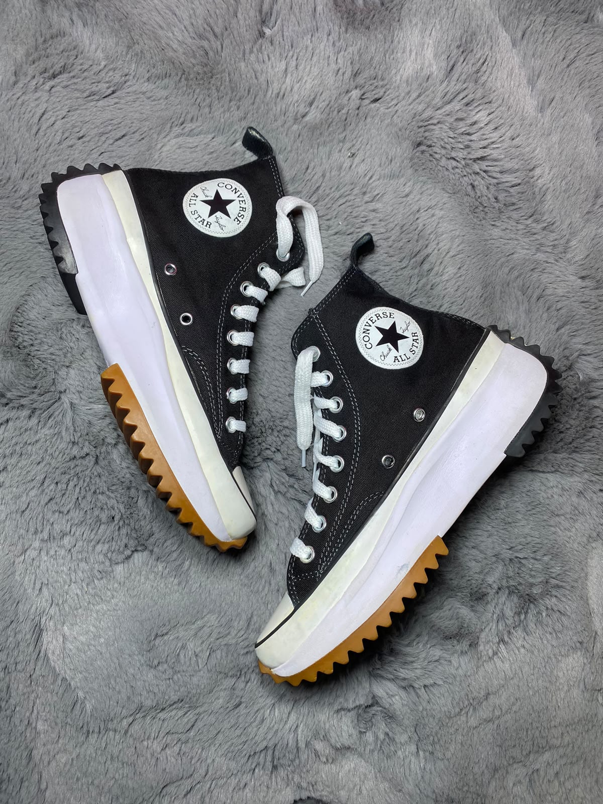 Converse ( Size 39 / 6 )