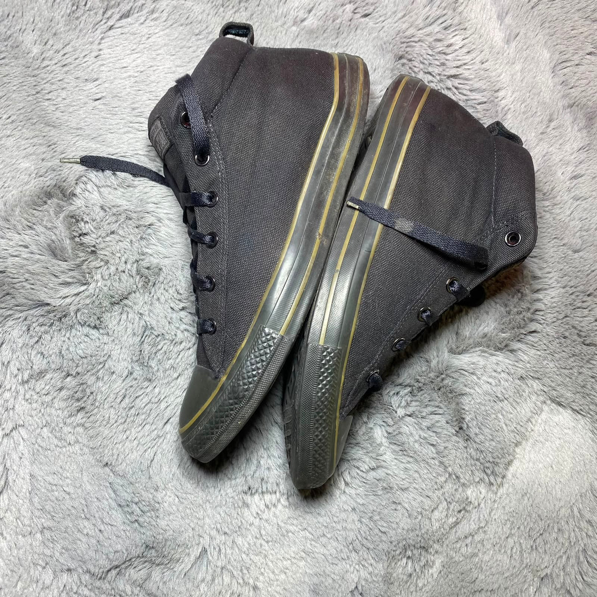 CONVERSE ( Size 46.5-47 / 11.5 )