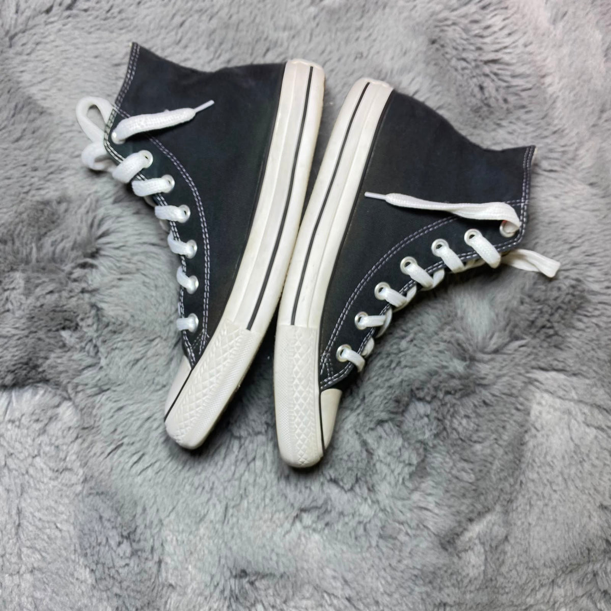 Converse ( Size 38 / 5.5 )