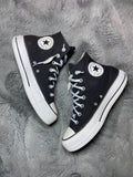 Converse ( Size 41.5 - 42 / 7.5 - 8 )
