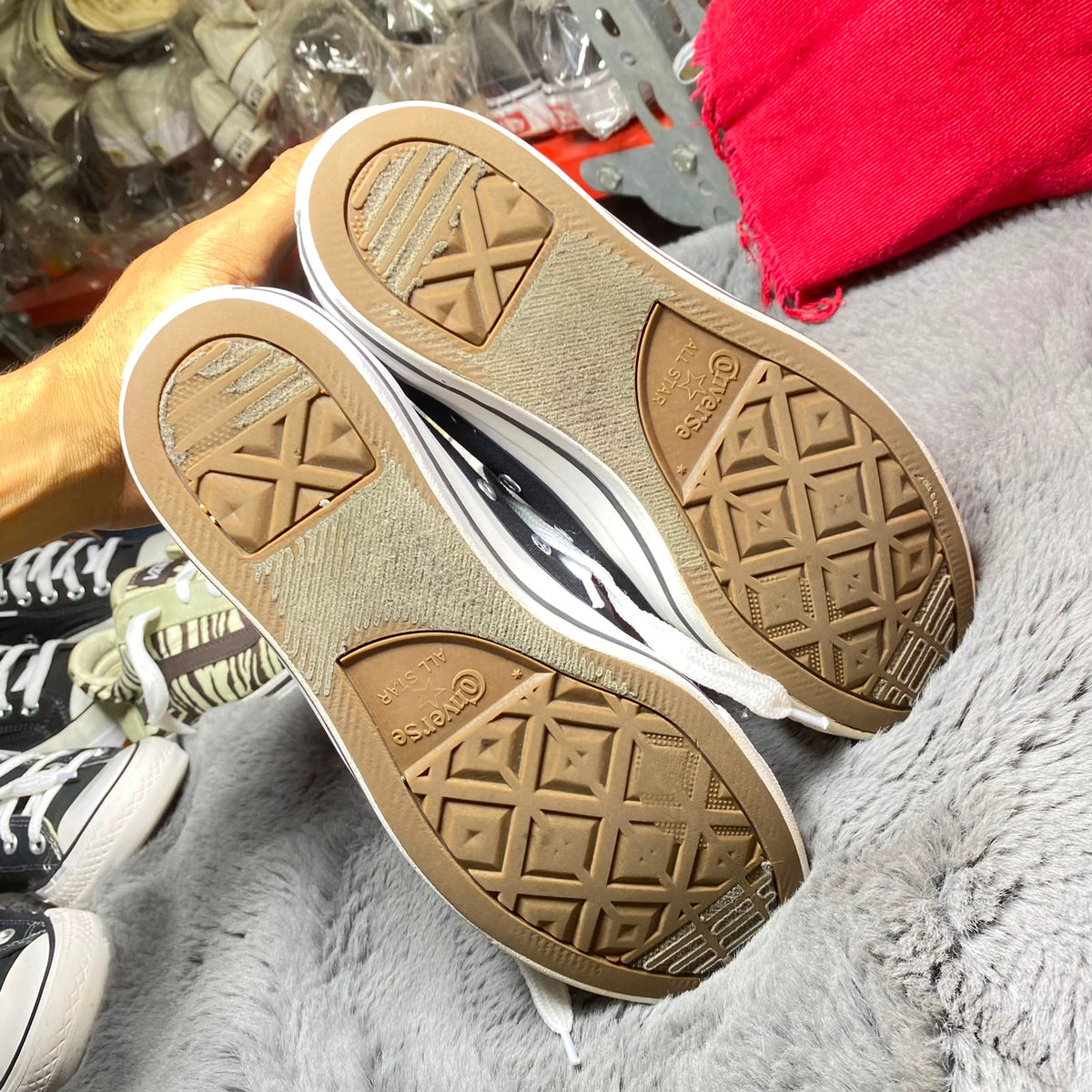 Converse ( Size 40 / 7 )