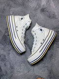 Converse ( Size 38 / 5.5 )
