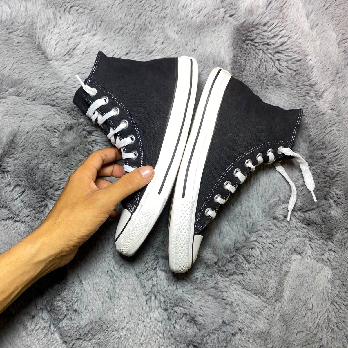 Converse ( Size 39.5 - 40 / 6.5 )