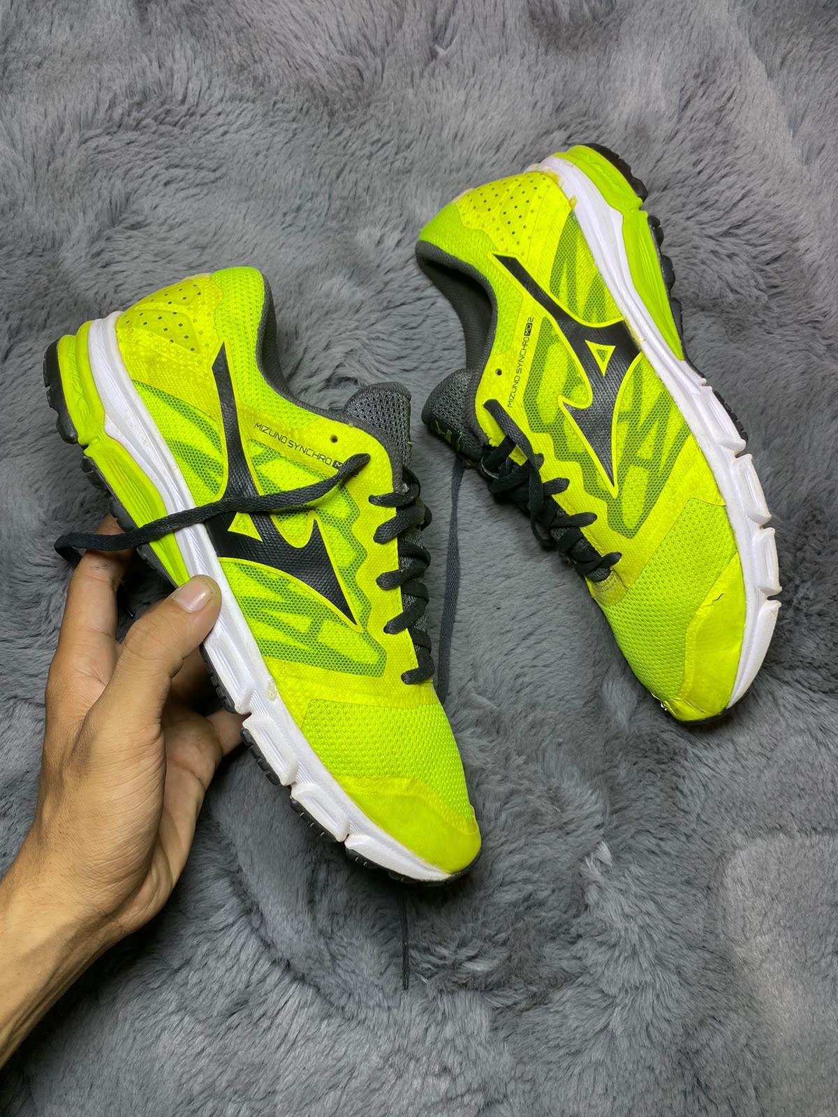 M!ZUNO ( Size 42 / 8.5 )