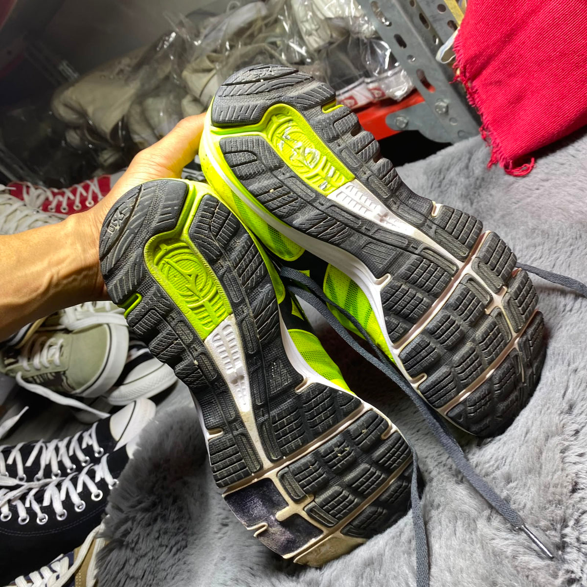 M!ZUNO ( Size 42 / 8.5 )