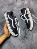 VANS ( Size 39 /  6 )