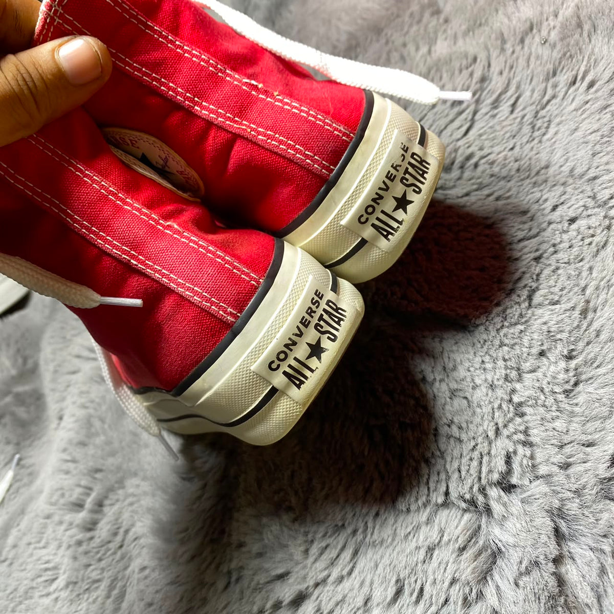 Converse ( Size 39.5 - 40 / 6.5 )
