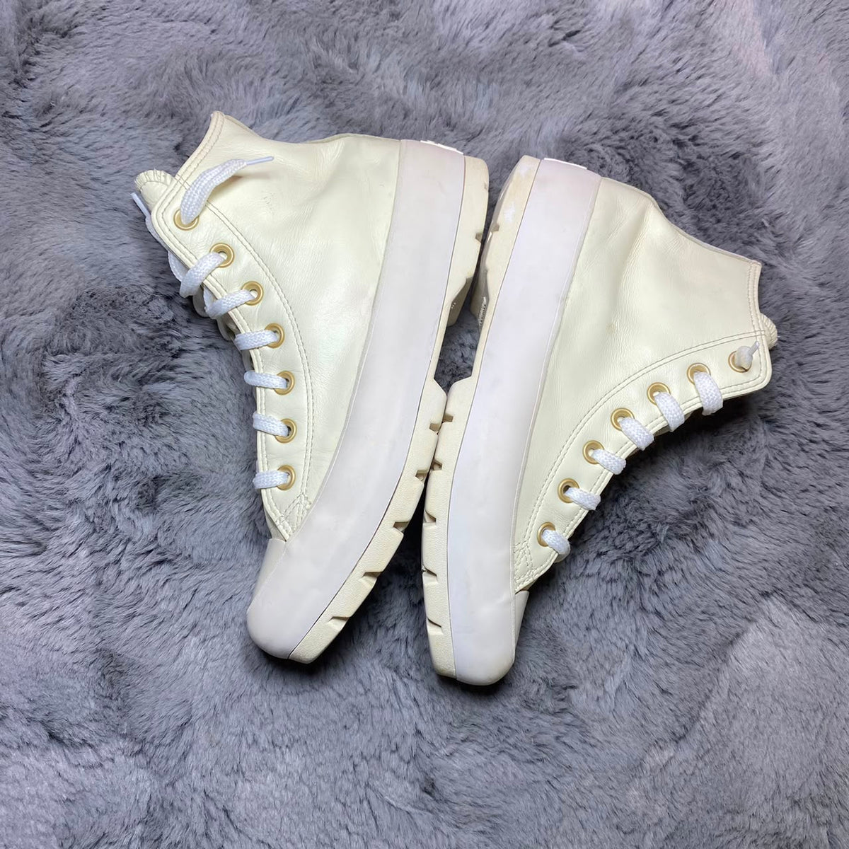 Converse ( Size 39 / 6 )