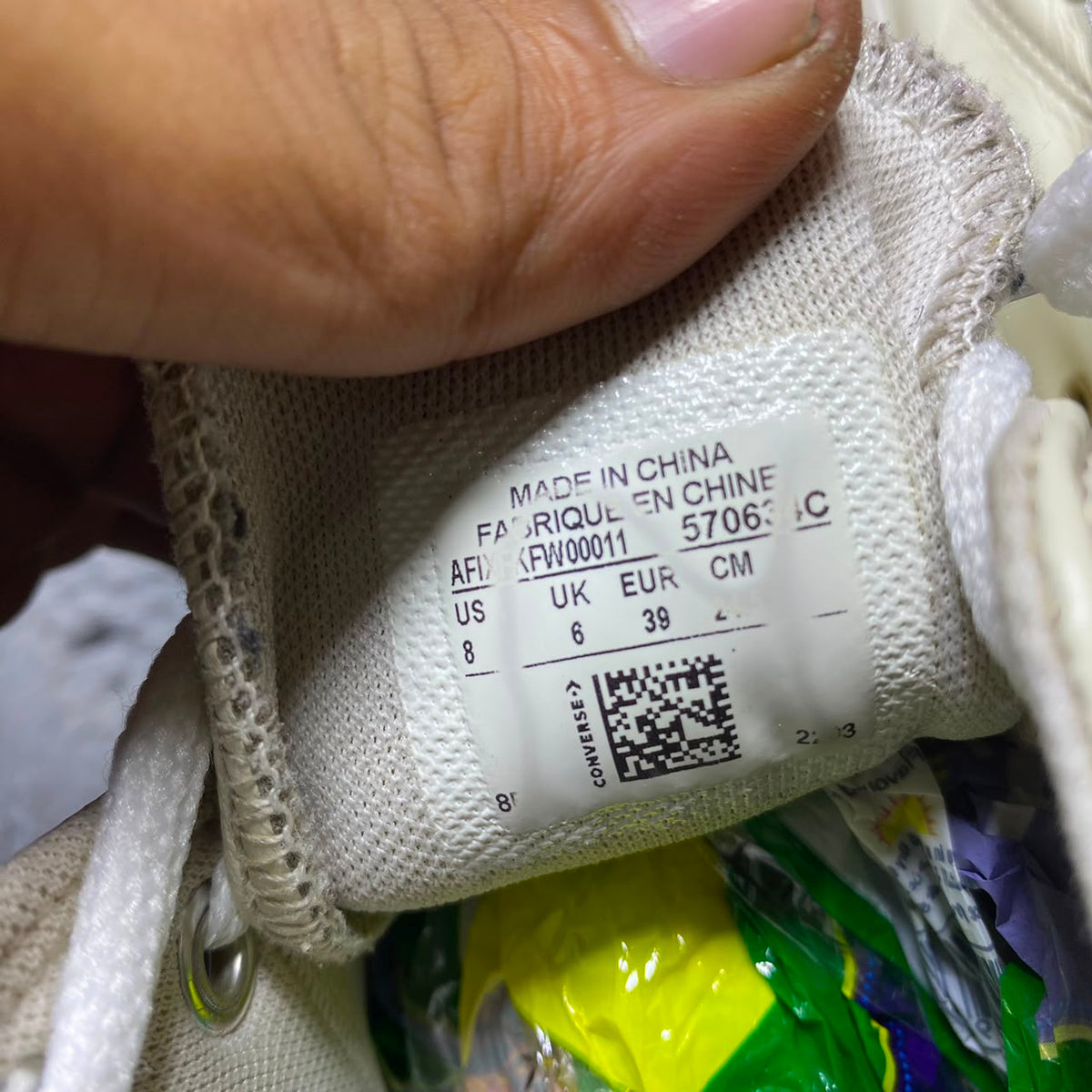 Converse ( Size 39 / 6 )