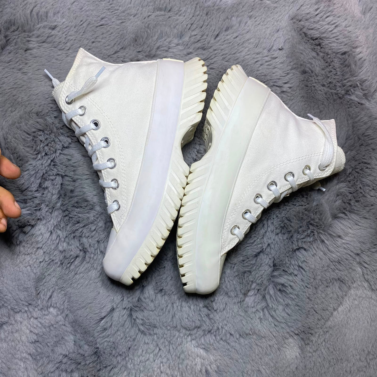 Converse ( Size 36 / 5.5 )