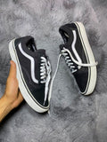 VANS ( Size 44 / 10 )