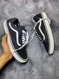 VANS ( Size 44 / 10 )