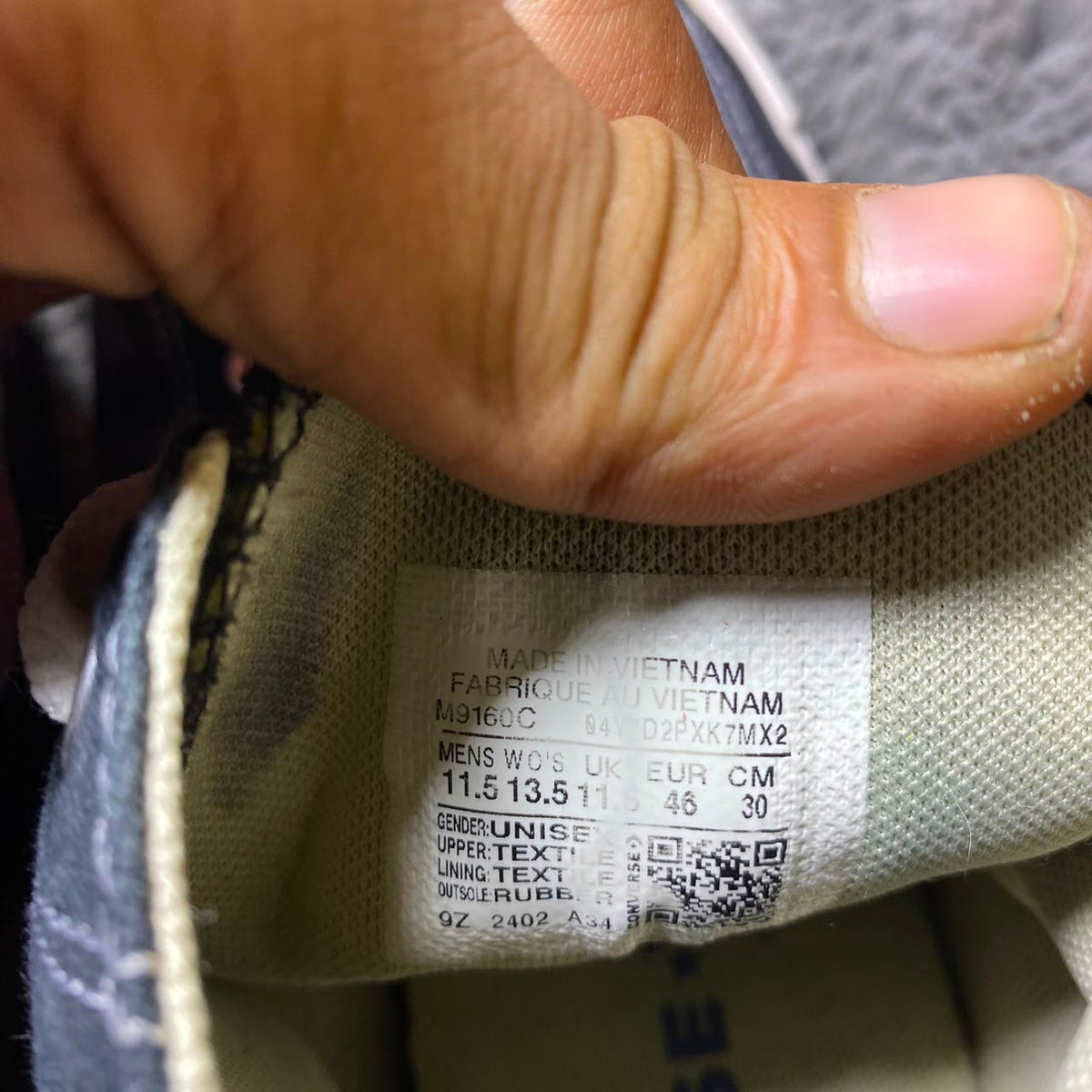 CONVERSE ( Size 46 / 11 )