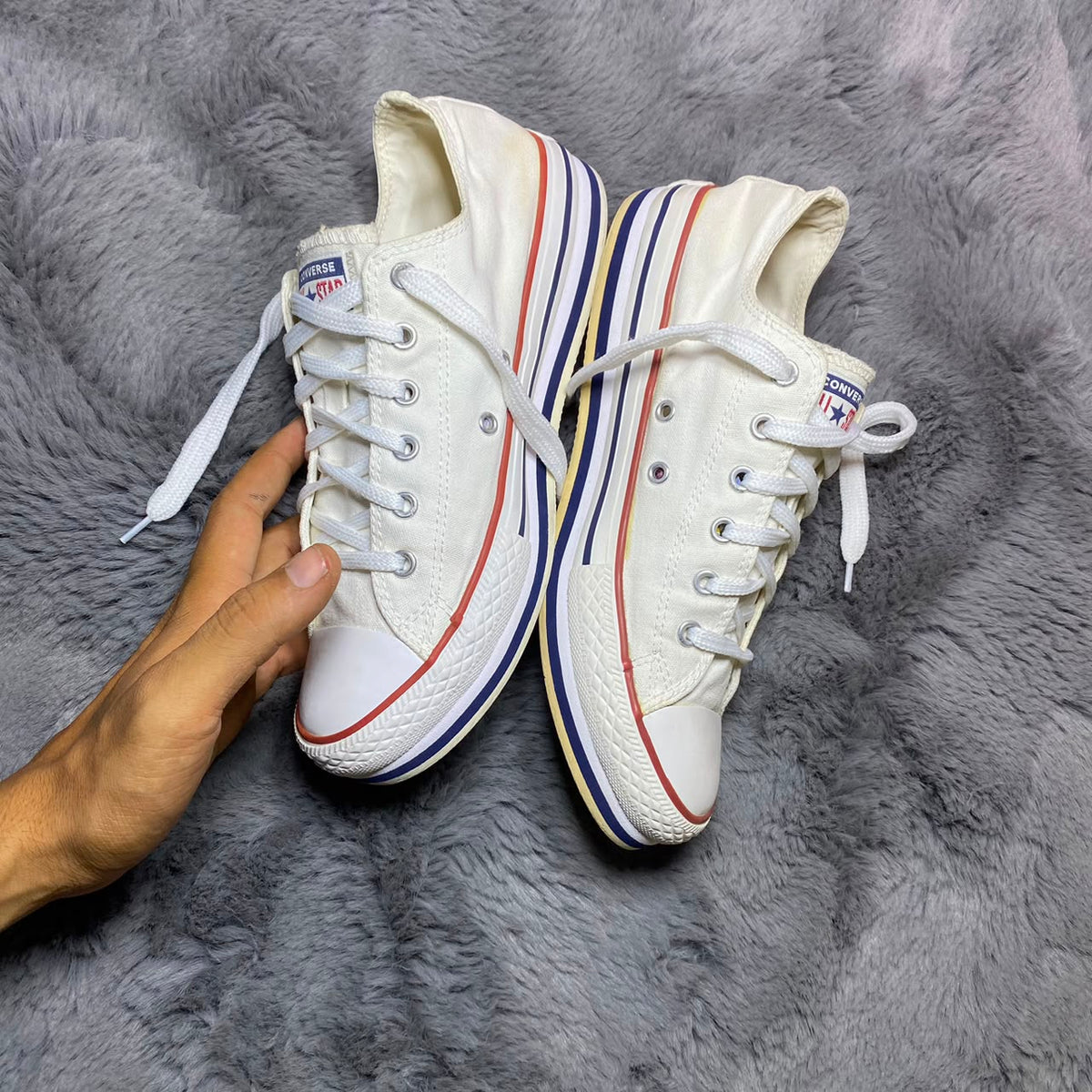 Converse ( Size 38 / 5.5 )
