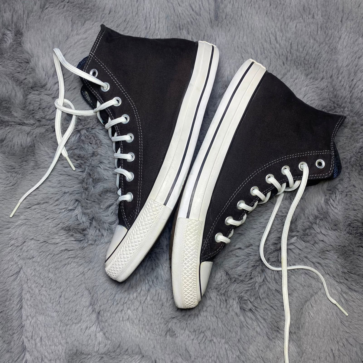 Converse ( Size 45 / 11 )