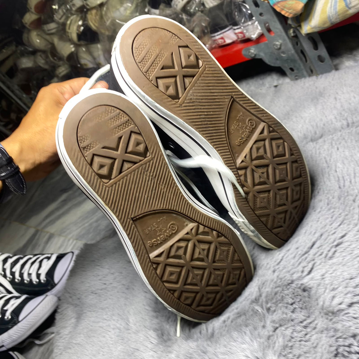 Converse ( Size 45 / 11 )