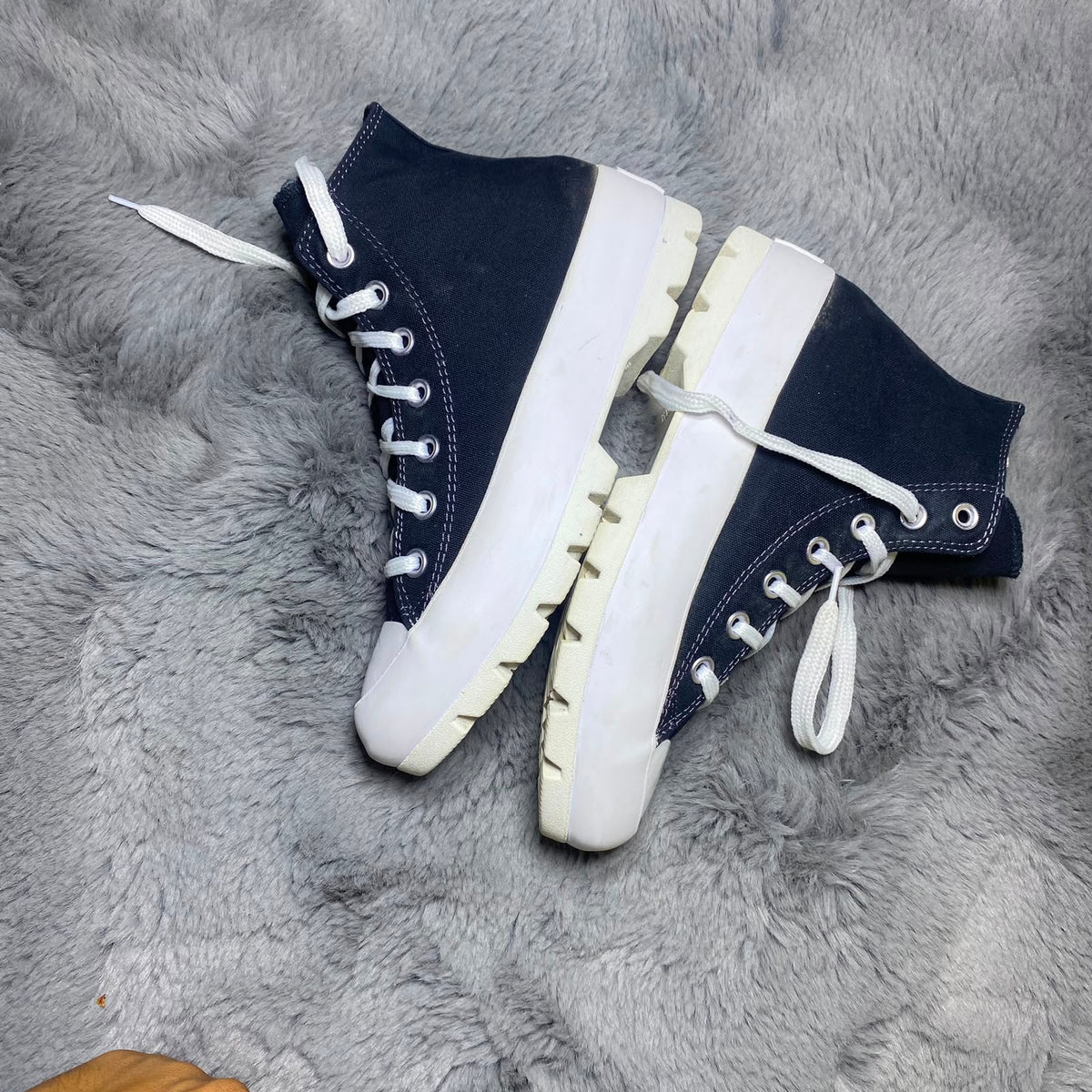 Converse ( Size 39 / 6 )