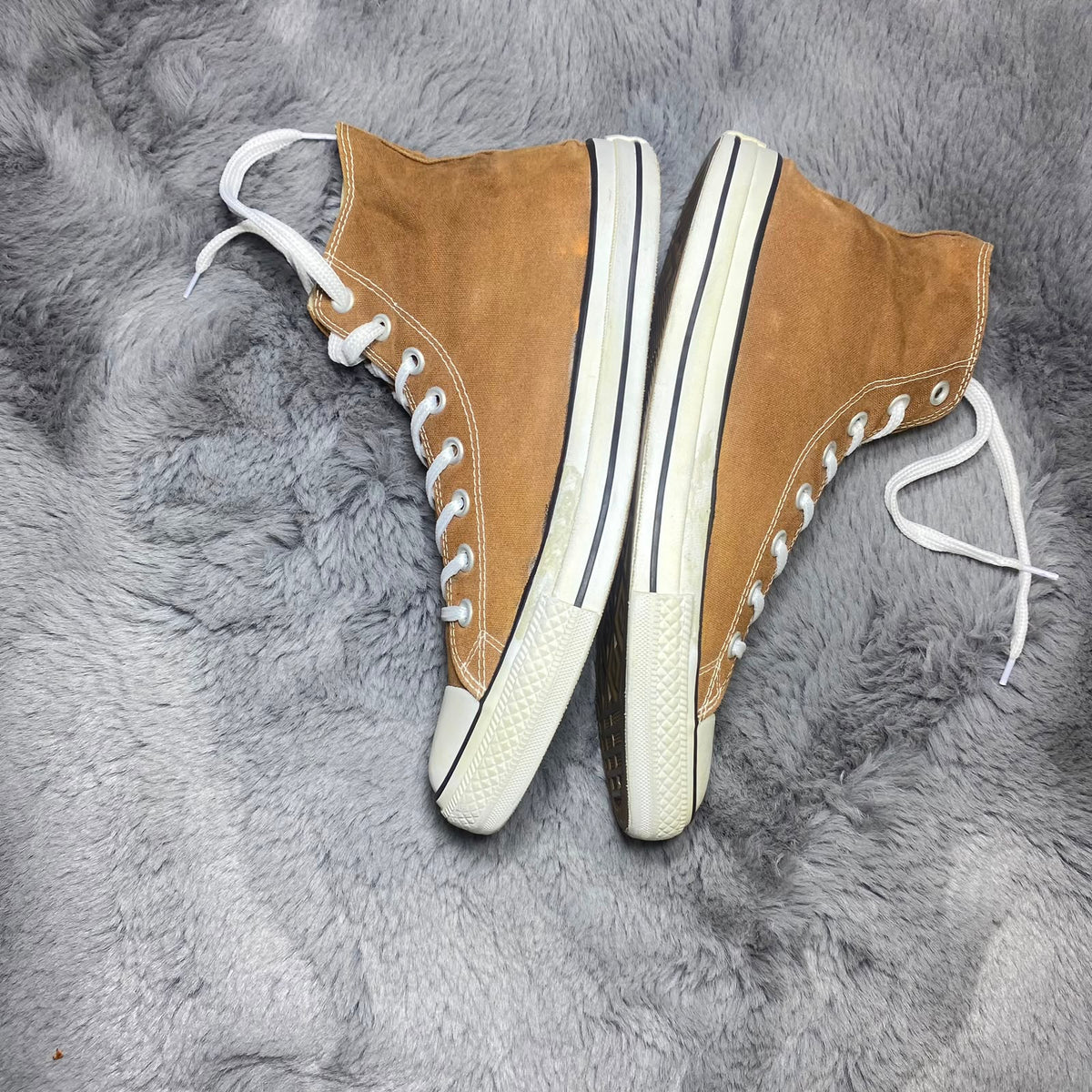 Converse ( Size 44.5-45 / 10.5 - 11 )