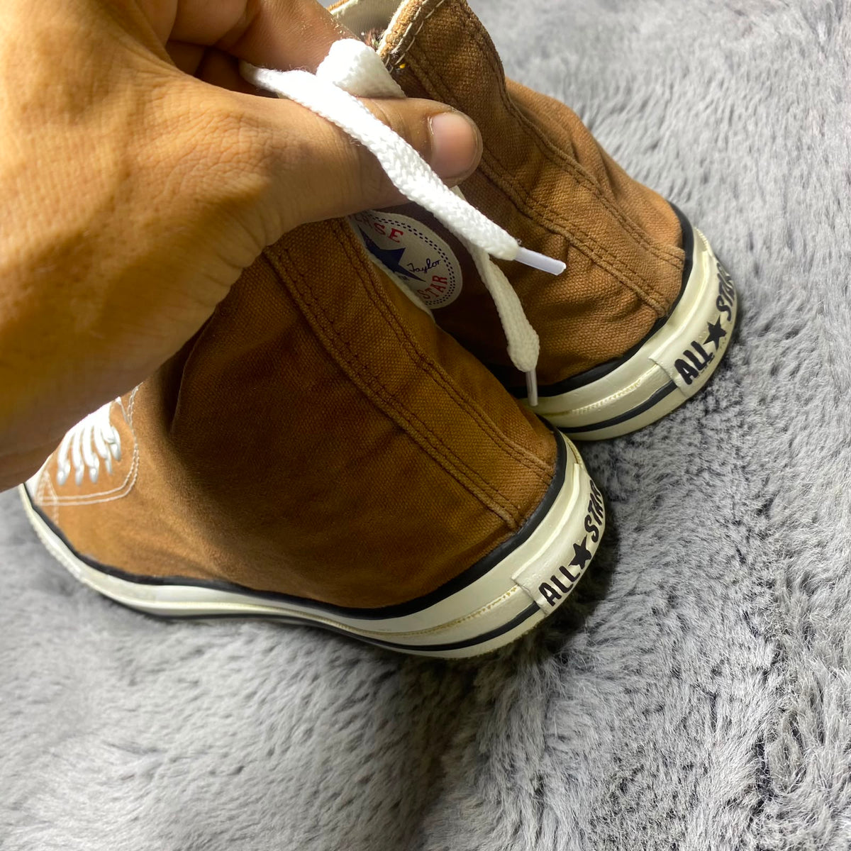 Converse ( Size 44.5-45 / 10.5 - 11 )
