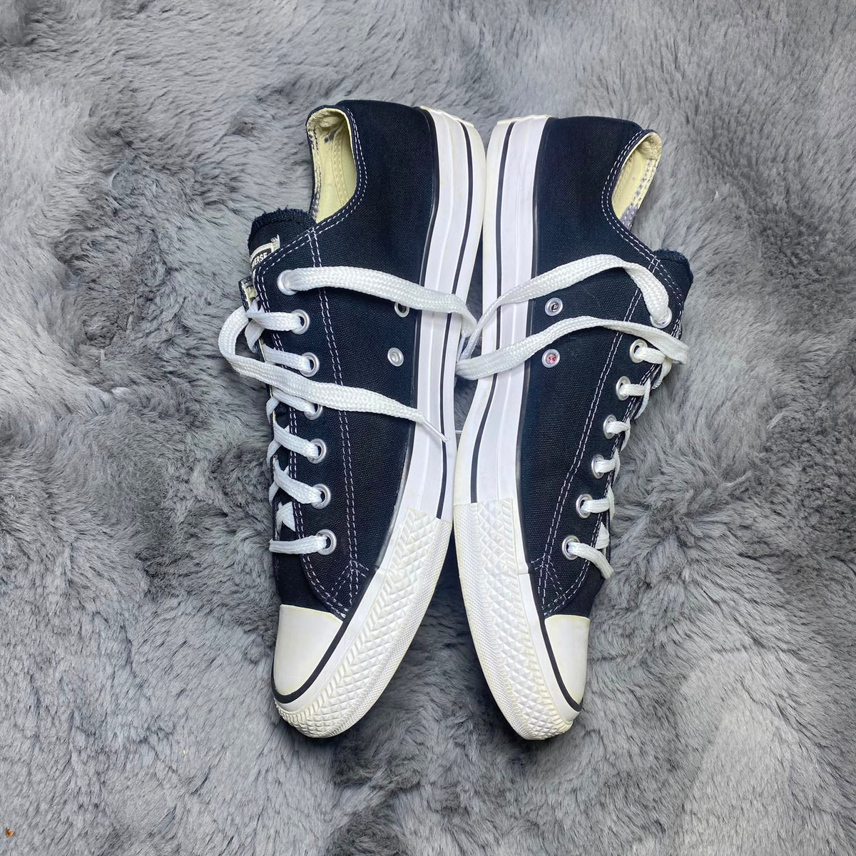 Converse ( Size 45 / 11 )