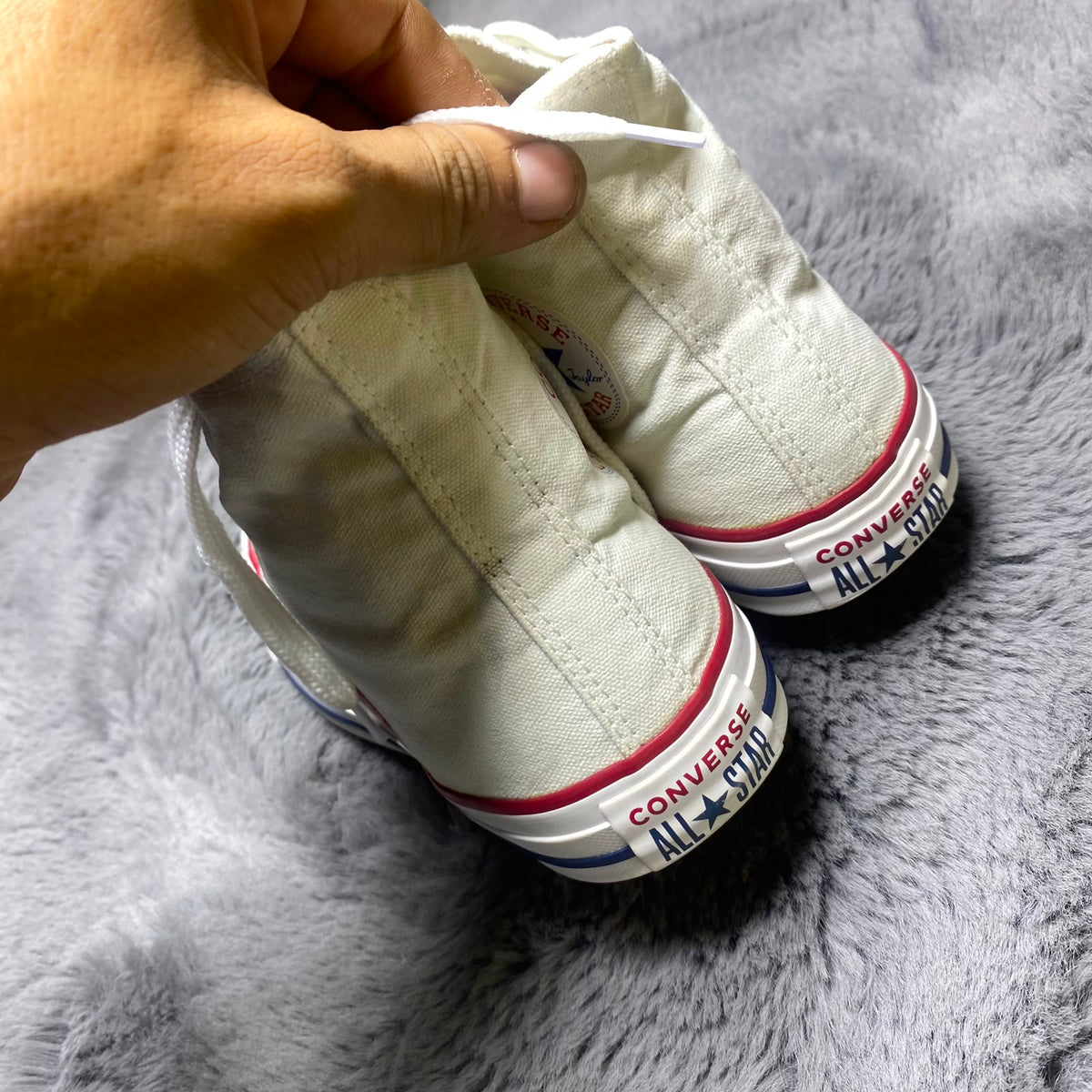 Converse ( Size 38 / 5.5 )