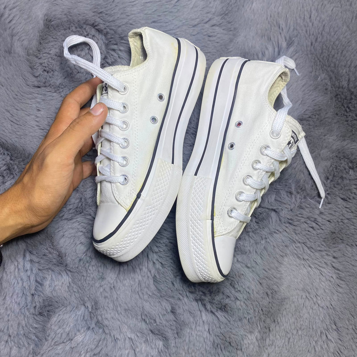 Converse ( Size 37.5 - 38 / 5 )