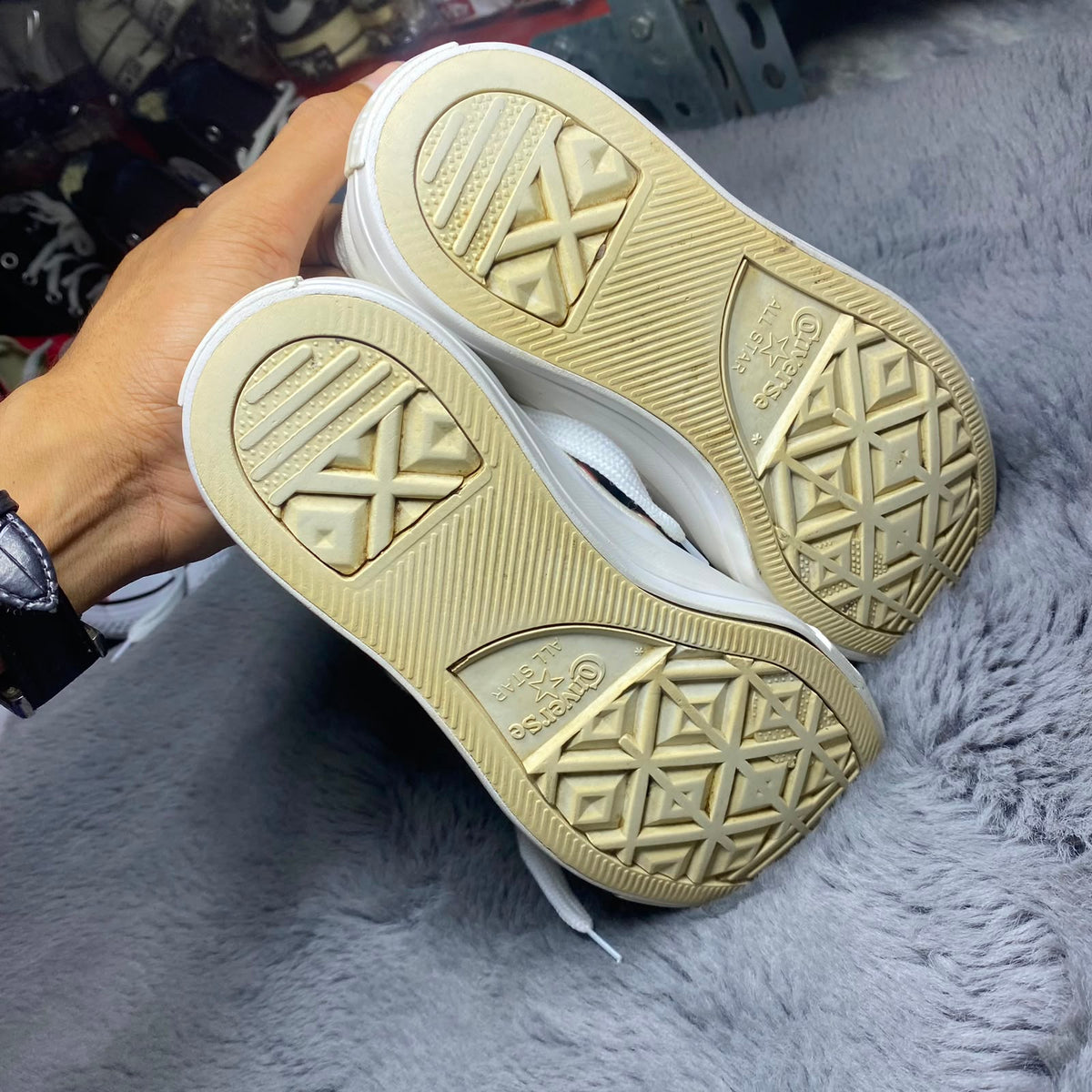 Converse ( Size 37.5 - 38 / 5 )