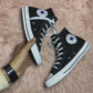 Converse ( Size 37 / 4.5 )