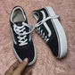 VANS ( Size 39 / 6 )