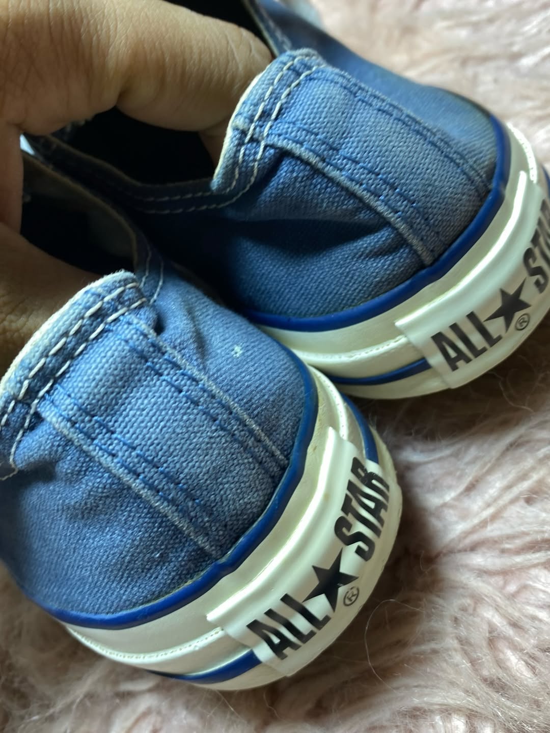 Converse ( Size 38 / 5.5 )