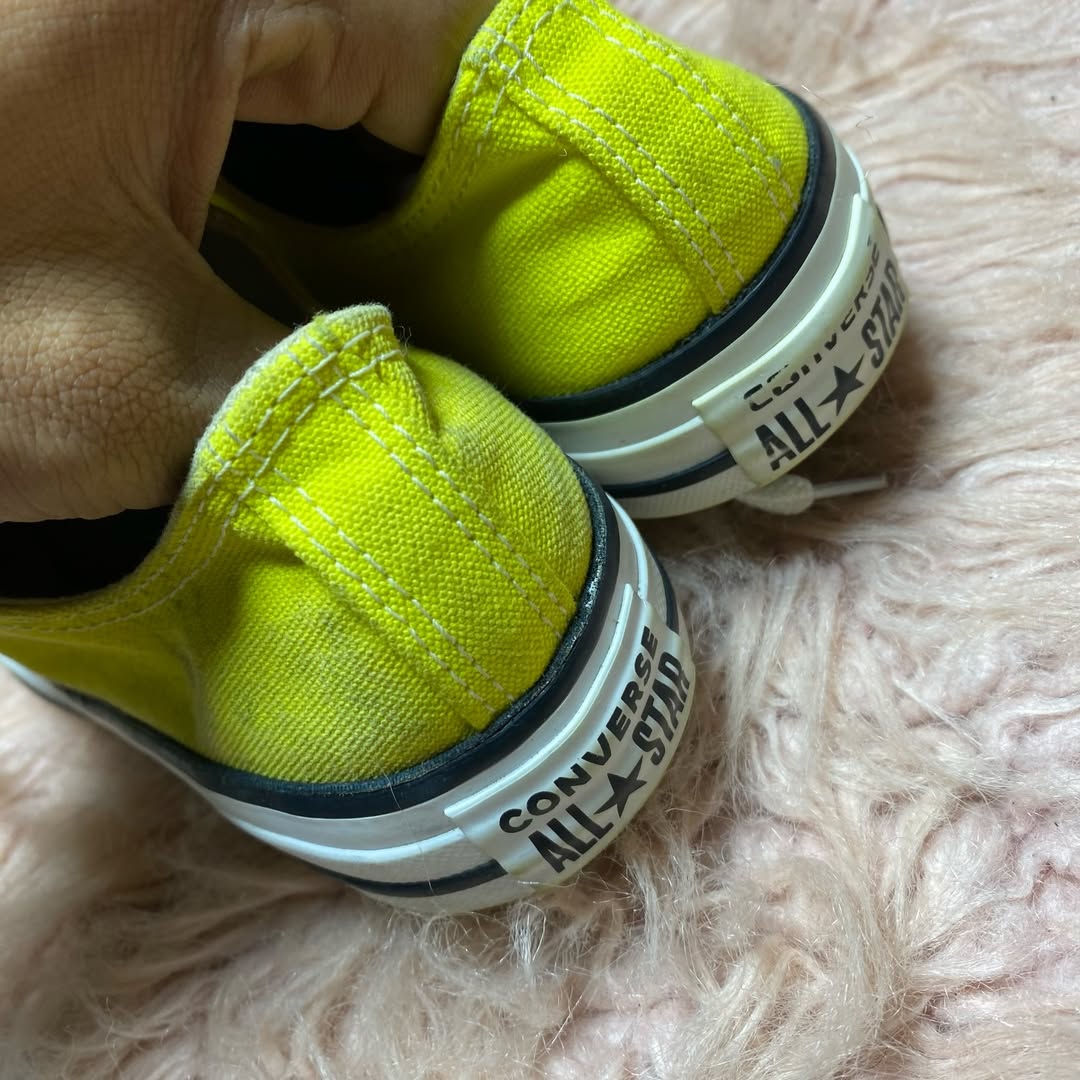 Converse ( Size 39 / 6 )