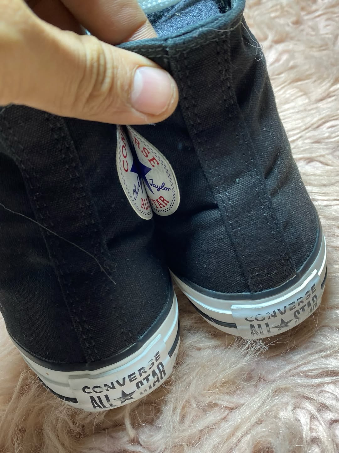 Converse ( Size 37 / 4.5 )