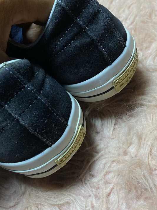 Converse ( Size 44.5-45 / 10 )