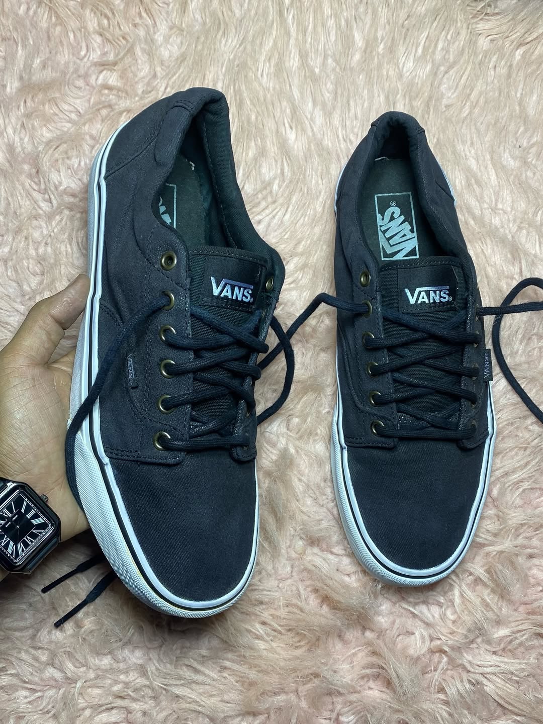 VANS ( Size 44 / 9.5 )
