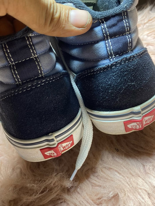 VANS ( Size 41 / 7.5 )