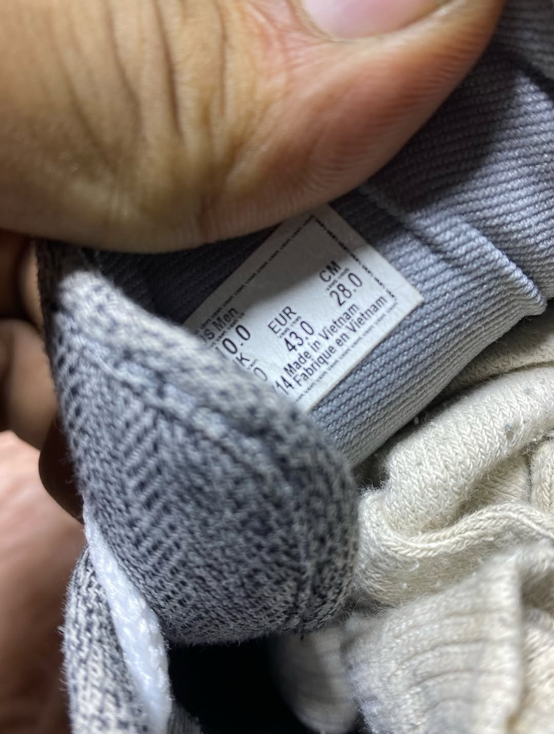 VANS ( Size 43 / 9 )