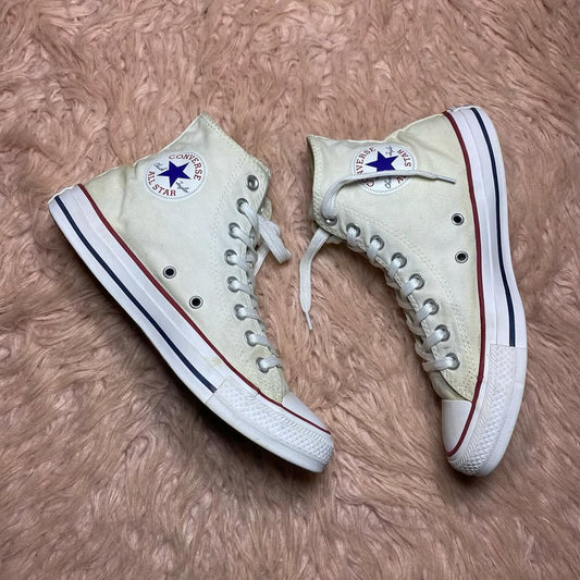 Converse ( Size 38 / 5.5 )